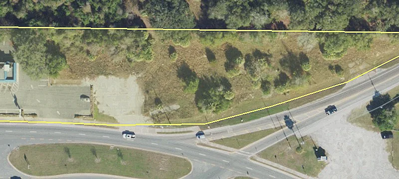 High-Visibility Land at Major Intersection
