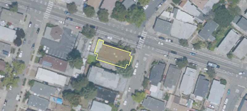 Oakland Restaurant/Development Opportunity For Sale