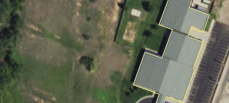 Commercial Land Near Retailers