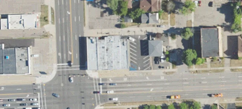 Pontiac Retail Space For Lease