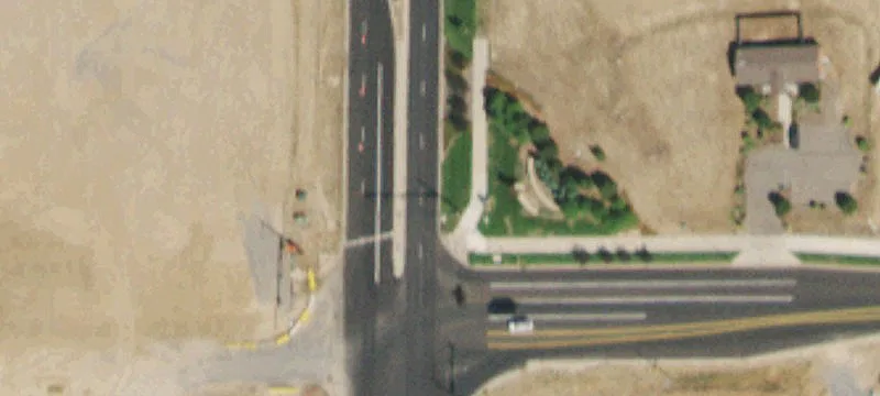 Land Near United Airlines Center