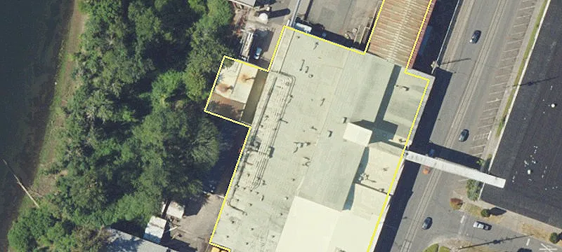 Prime Land Along Willamette River