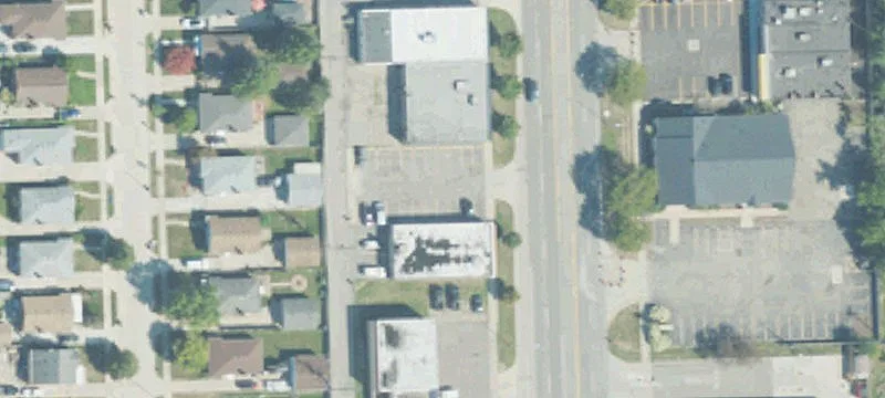 Retail/Office Space on Harper Avenue