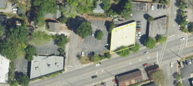 Retail Space on Rosewood Drive