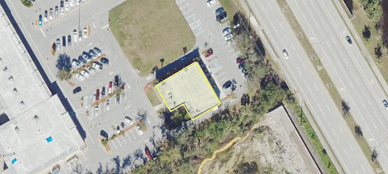 Retail Space in Publix-Anchored Center