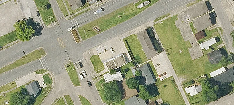 Retail Space in Walmart Shadow