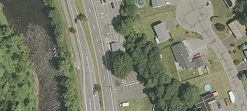 Retail/Office Building on Route 852