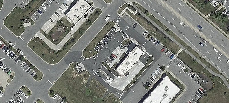 Retail End Cap with Drive-Thru