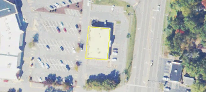 Retail Space at Lakeside Plaza