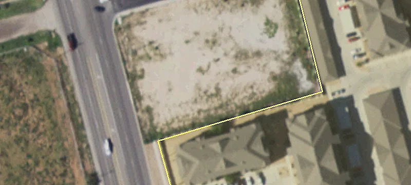 Commercial Land in North Midland