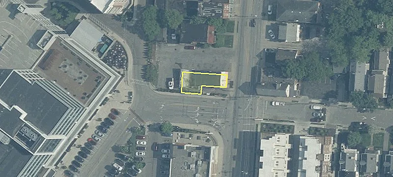 Mixed-Use Restaurant Building For Rent