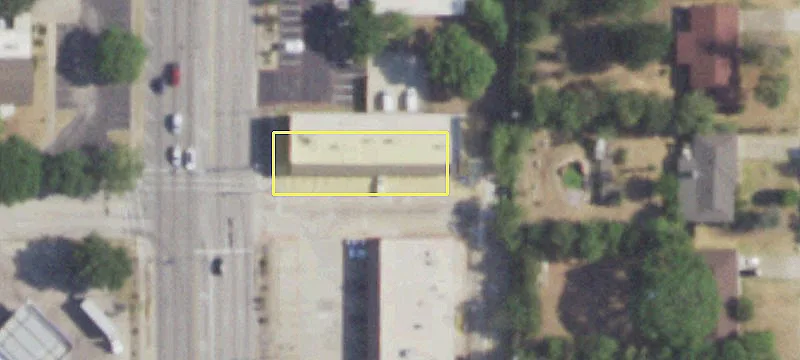 Retail Space on Davis Boulevard