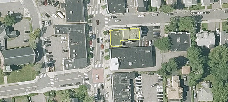 Retail/Office Space on Walnut Street