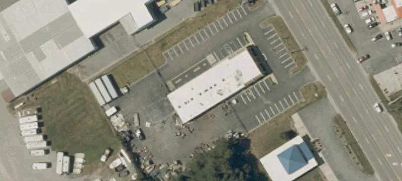 Retail Space Near Starbucks