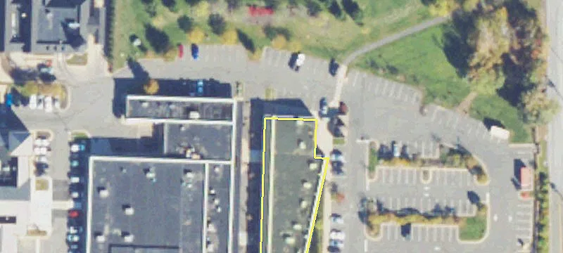 Retail Space with Drive-Thru Potential