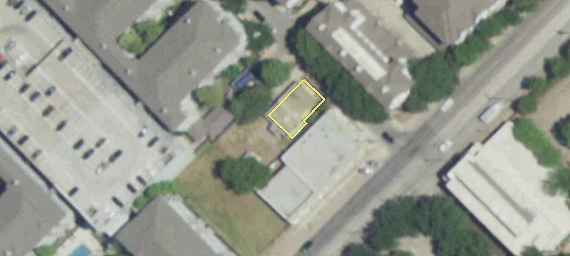 Retail or Restaurant Space Available