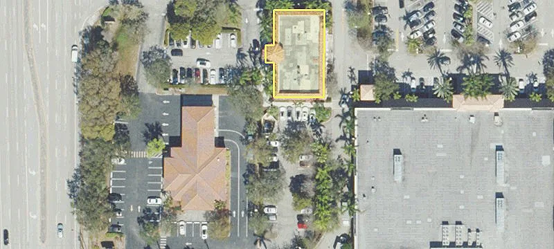 Retail Space in Publix-Anchored Center