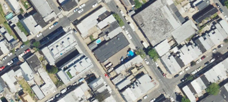 Industrial Property with Garage Access