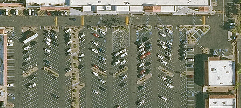 Retail Space in Fountain Plaza