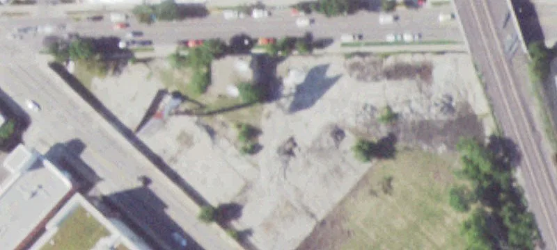 Elston Avenue Stoplight Corner Land