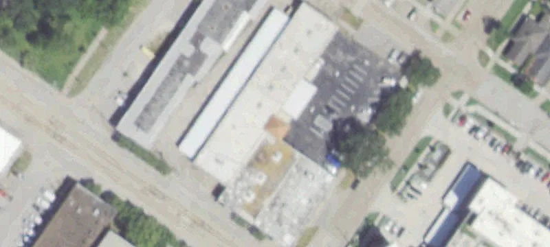 Adaptable Space in Growing Neighborhood