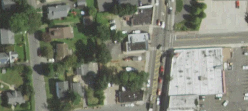 Restaurant Building with Private Parking