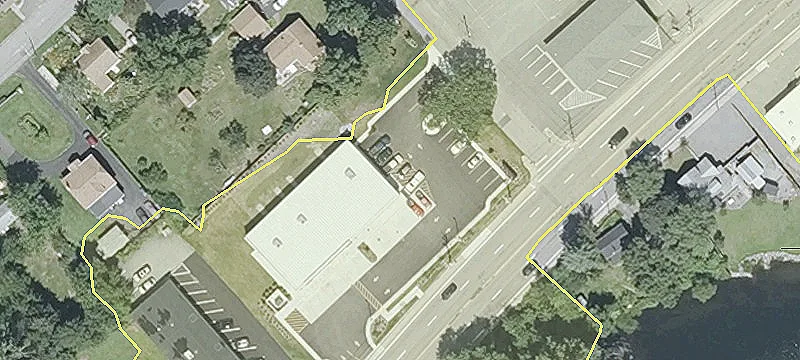 Versatile Commercial Property on Post Road
