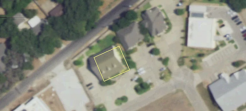 Retail Property in High-Growth Area