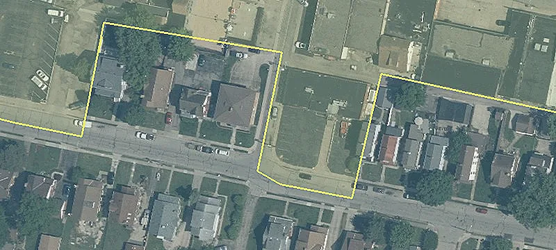 Spacious Commercial Property For Lease