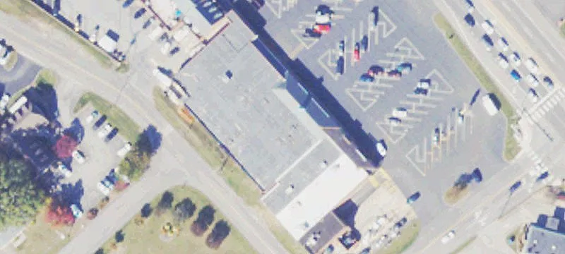Retail Space with High Visibility