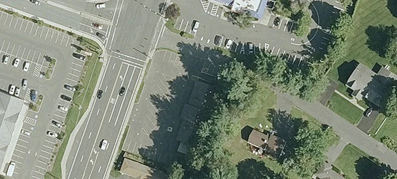 Retail Building on Heavily-Traveled Road