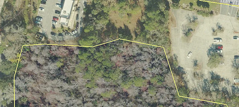 Retail Property Near I-95 Interchange
