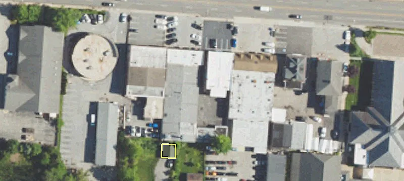 Retail Building in Downtown Wayne