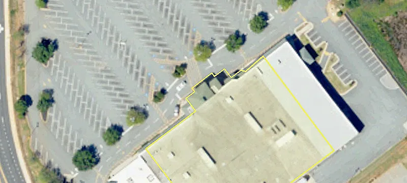Publix-Anchored Shopping Center Space