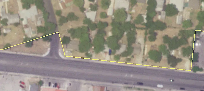 Standalone Building on Culebra Road