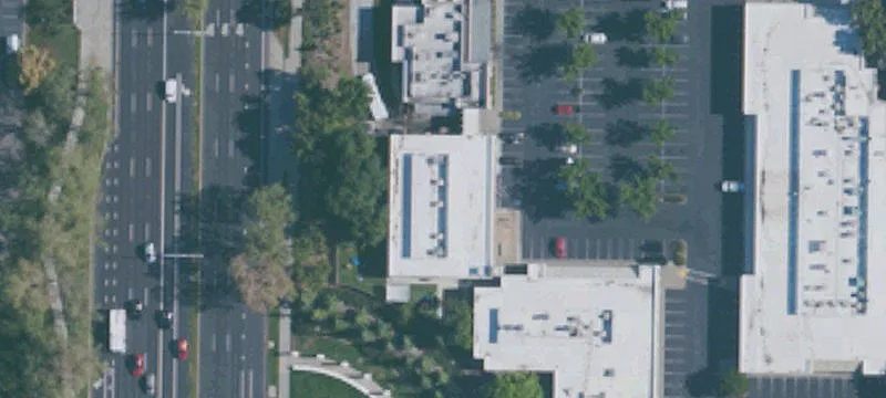 Retail Space in Vibrant Center