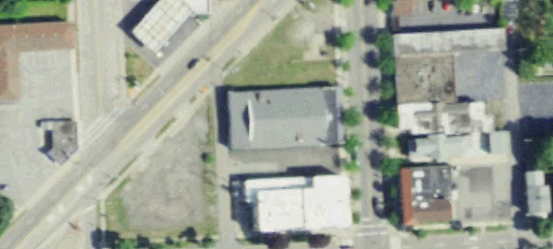Niagara Falls 9,165 SF Structure