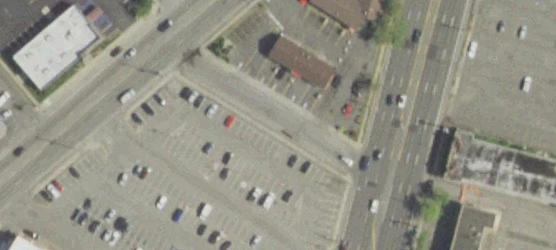Retail Space in Island Park