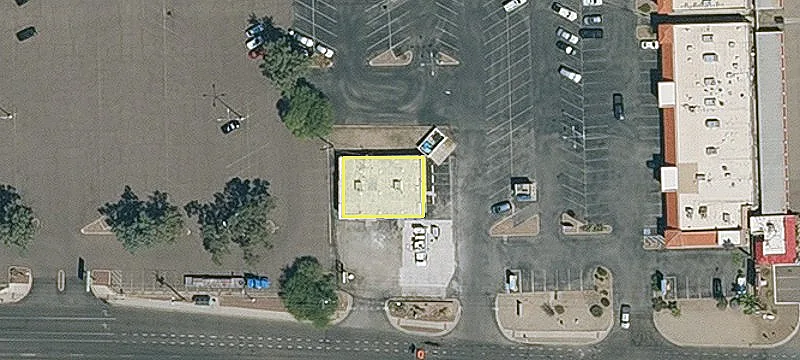 Retail Space with High Visibility