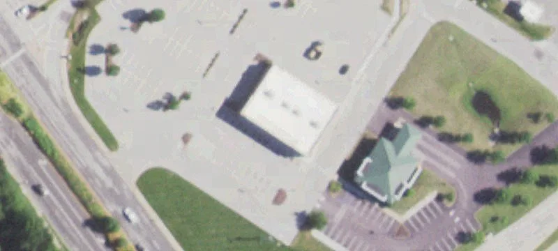 Retail Space in Plaza Center