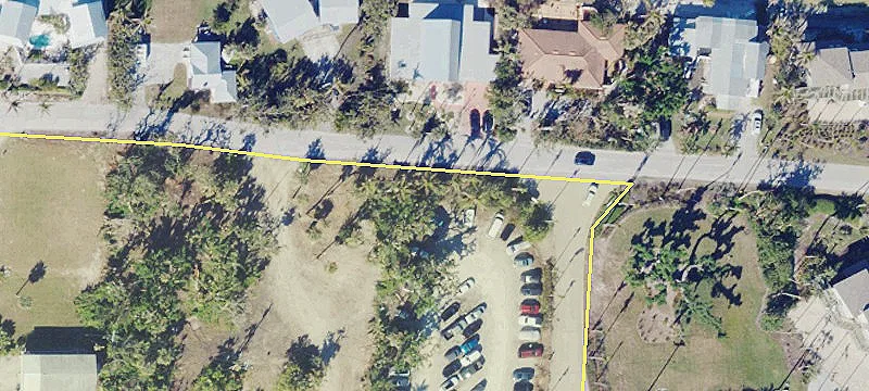 Commercial Outparcel Near Publix