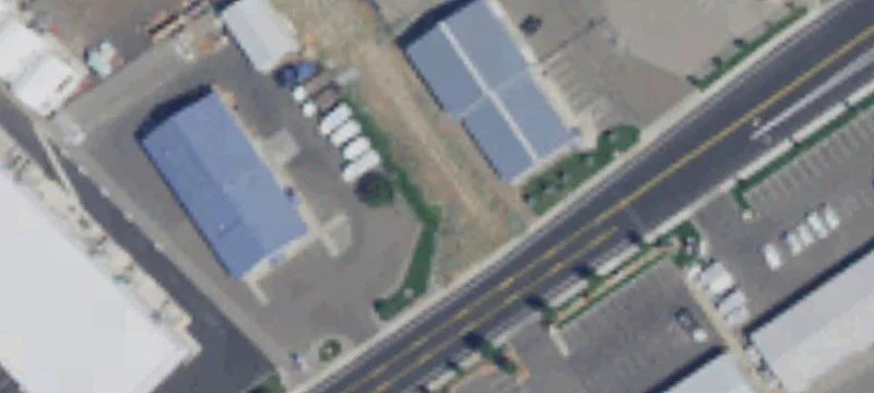 Retail/Office/Warehouse with Storage Building