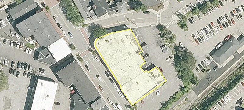 Retail Space in Franklin, MA