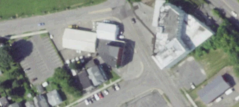 Mixed-Use Building Near Tipp Hill
