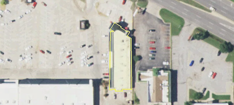 Retail Space on Northwest Expy
