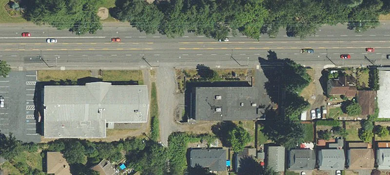 Former Medical Clinic Near Freeways
