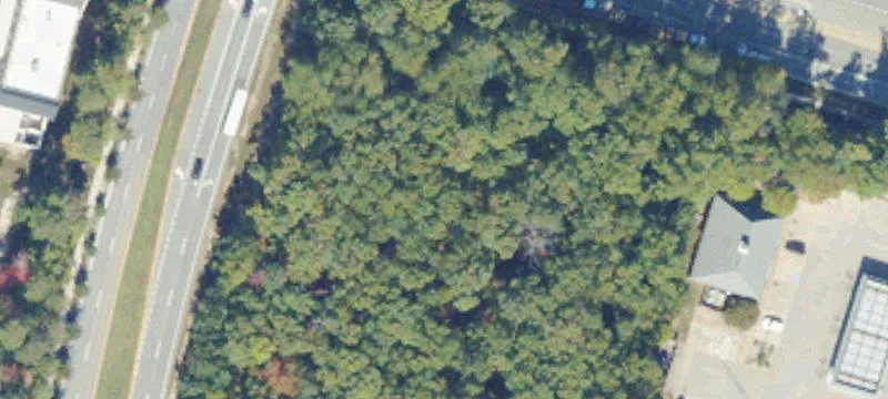 Land with Frontage on Turnpike