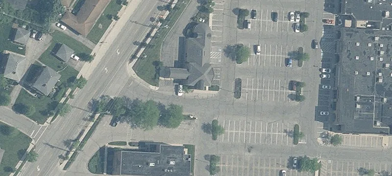 Retail Space on Tremont Road