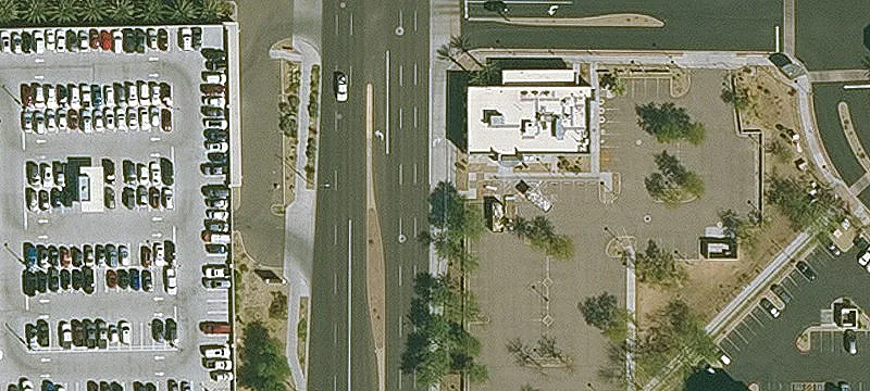 Drive-Thru Pad Near Airport