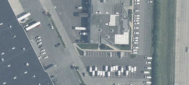 Office Warehouse in Industrial Park